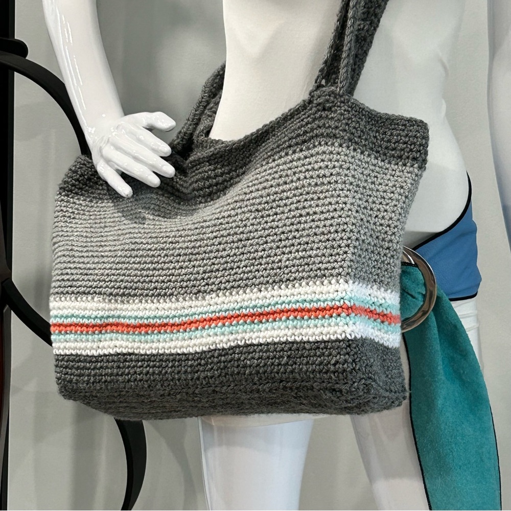 Hand Crocheted Beach Bag - Picture 2 of 8